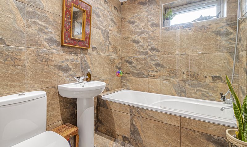 800